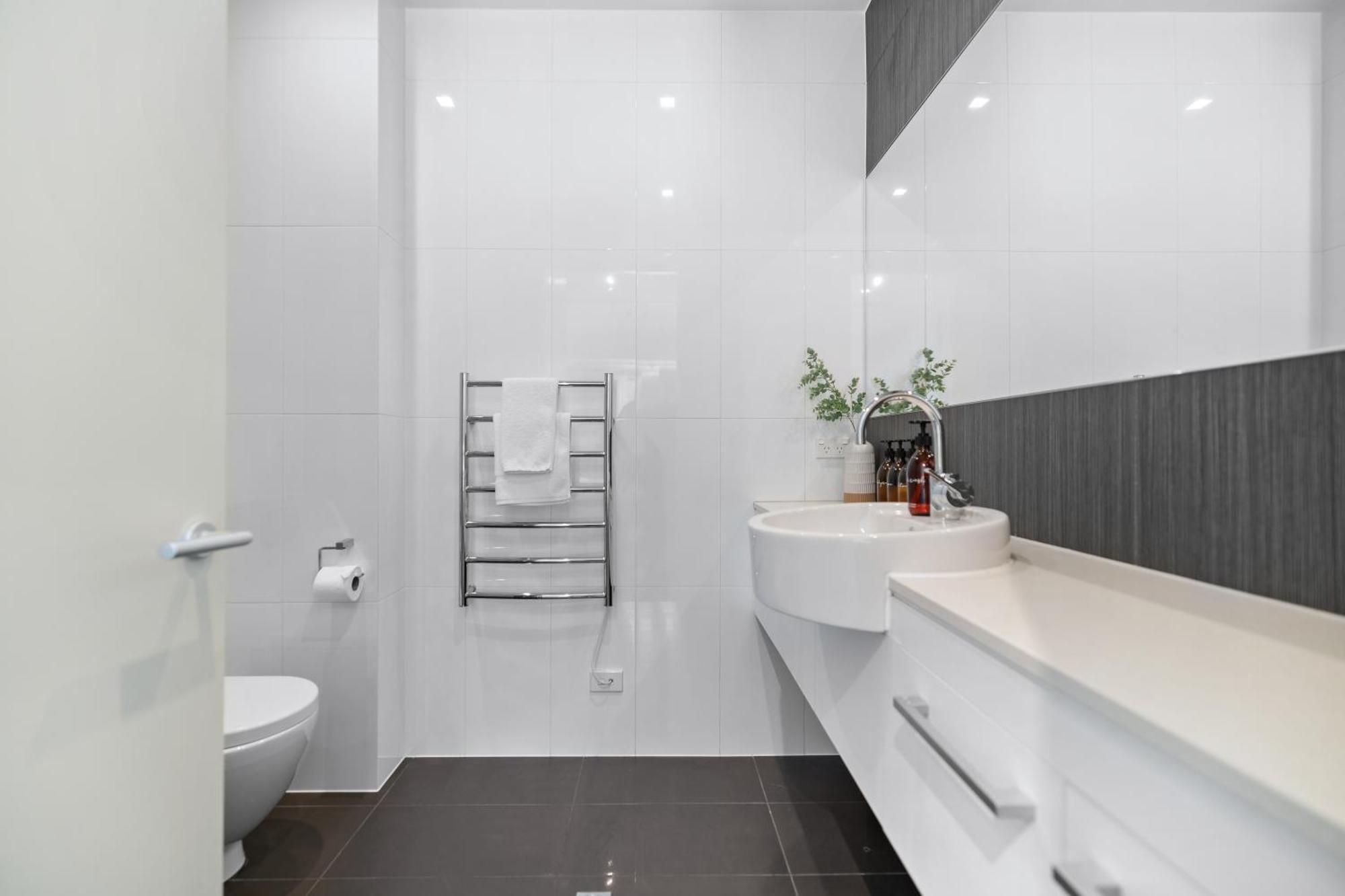 Апартаменты Stylish Haven Luxury Interiors In Prime Location Квинстаун Экстерьер фото